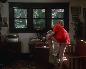 Mariel Hemingway nude – Creator (1985)