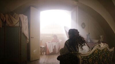 Lily James, Tuppence Middleton – War and Peace s01e01 (2016)