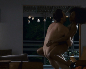 Julianne Moore, Yaya DaCosta – The Kids Are All Right (2010)