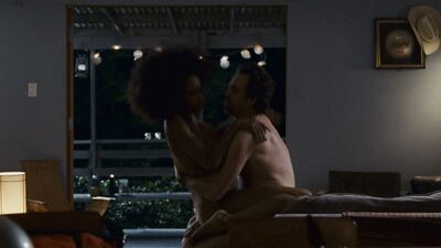 Julianne Moore, Yaya DaCosta – The Kids Are All Right (2010)