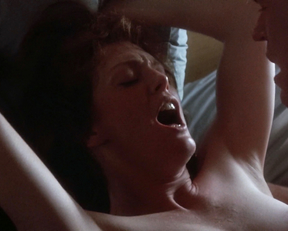 Julianne Moore – Body of Evidence (1993)