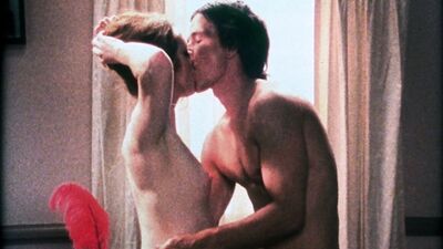 Julianne Moore naked – Boogie Nights (1997)