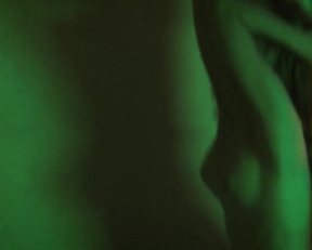 Morgan Saylor, Annabelle Dexter-Jones, India Menuez – White Girl (2016)