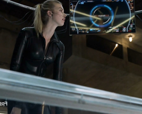 Emma Ishta – Stitchers s02e01 (2016)