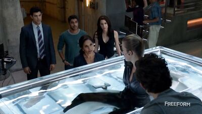 Emma Ishta – Stitchers s02e04-05 (2016)