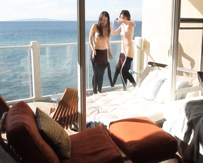 Sophia Takal, Jane Adams – All the Light in the Sky (2012)