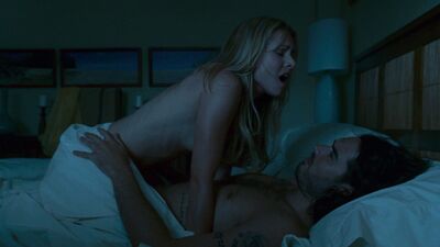 Kristen Bell, Mila Kunis – Forgetting Sarah Marshall (2008)