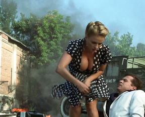 Anna Semenovich sexy – Gitler Kaput (2008)