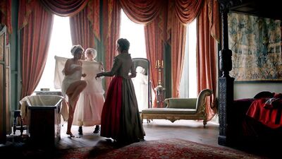 Eloise Smyth, Jessica Brown Findlay – Harlots s01e03 (2017)