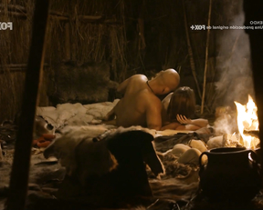 Macarena Achaga nude – Sitiados s01e03 (2015)