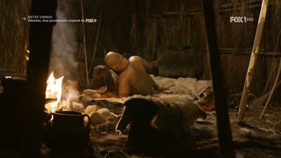 Macarena Achaga nude – Sitiados s01e03 (2015)