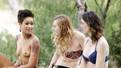 Skin Diamond – Submission s01e01 (2016)