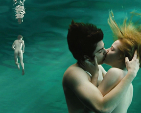 Evan Rachel Wood – Across the Universe (2007)