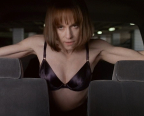 Holly Hunter – Crash (1996)