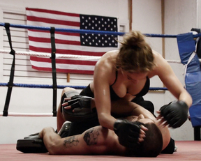 Jennifer Lopez – Shades of Blue s01e01 (2016)