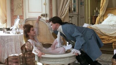 Annette Bening – Valmont (1989)