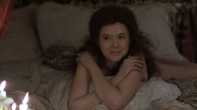 Annette Bening – Valmont (1989)