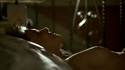 Annette Bening – The Grifters (1990)