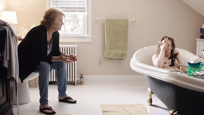 Lena Dunham – Girls s06e10 (2017)