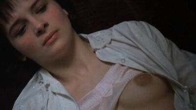 Lena Olin, Juliette Binoche – The Unbearable Lightness of Being (1988)