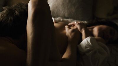 Lena Headey naked – Zipper (2015)