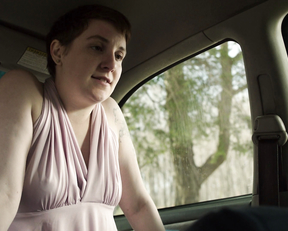 Lena Dunham topless – Girls s05e01 (2016)