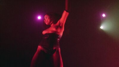 Rae Dawn Chong topless – Fear City (1984)