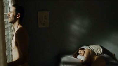Irene Azuela – Las oscuras primaveras (2014)