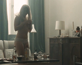 Josefin Asplund, Sofia Karemyr – Call Girl (2012)