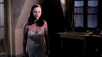 Christina Ricci – The Man Who Cried (2000)