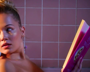 Kelli Berglund nude - Bathtub