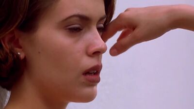 Alyssa Milano nude - Embrace Of The Vampire