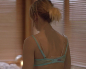 Suki Waterhouse, Jennifer Grey - Bittersweet Symphony