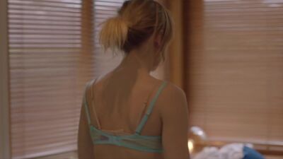 Suki Waterhouse, Jennifer Grey - Bittersweet Symphony