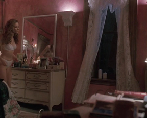 Marianne Hagan nude - Halloween The Curse Of Michael Myers