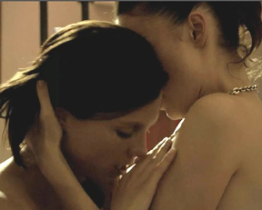 Anna Skellern, Heather Peace lesbian sex scene - Lip Service