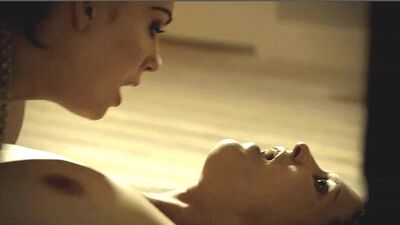 Anna Skellern, Heather Peace lesbian sex scene - Lip Service