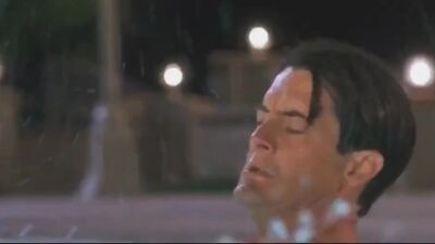Elizabeth Berkley naked - Showgirls