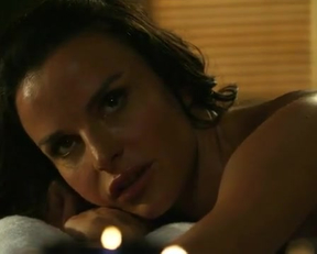 Ana Alexander nude - Chemistry S01E09