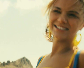 Ashlynn Brooke naked - Piranha 3D