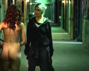 Yennie Ashlynn, Getting Jiggly - Scribbler