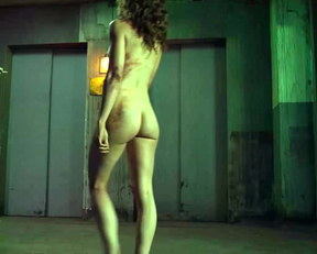 Yennie Ashlynn, Getting Jiggly - Scribbler