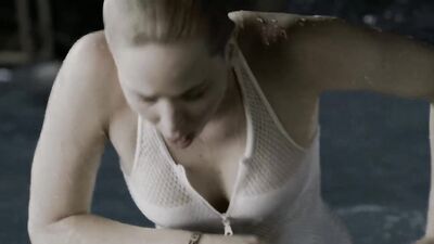 Jennifer Lawrence naked - Passengers