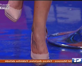 Jolanda De Rienzo sexy - HOT LEGS AND CLEAVY