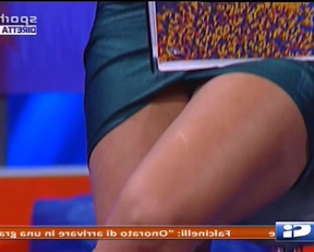 Jolanda De Rienzo sexy - HOT LEGS AND CLEAVY