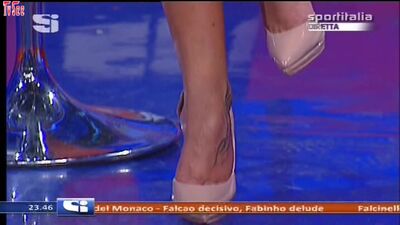 Jolanda De Rienzo sexy - HOT LEGS AND CLEAVY
