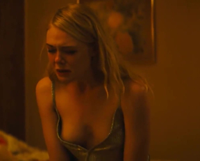 Elle Fanning topless - Galveston