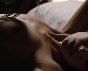 Natasha Yarovenko, Elena Anaya - Room In Rome