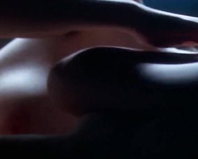 Jessica Paré, Piper Perabo - Lost And Delirious