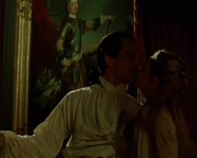 Uma Thurman naked - Dangerous Liaisons